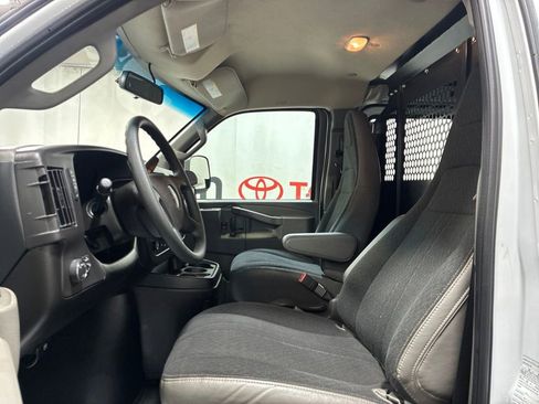 Used 2024 GMC Savana 2500 w/ Driver Convenience Package RWD image 18