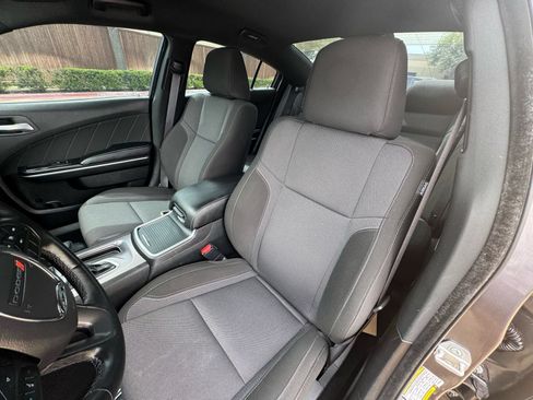Used 2021 Dodge Charger SXT RWD image 21