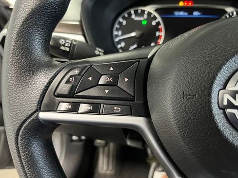Used 2024 Nissan Altima 2.5 SV FWD image 25