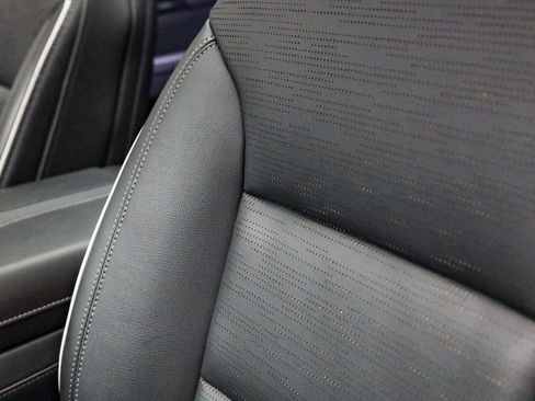 Used 2025 Buick Enclave Sport Touring w/ Power Package image 22