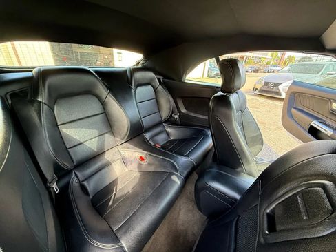 Used 2016 Ford Mustang Premium RWD image 34