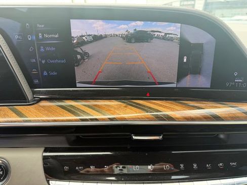 Used 2023 Cadillac Escalade Premium Luxury Platinum AWD/4WD image 14