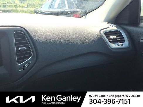 Used 2020 Jeep Compass Latitude AWD/4WD image 20
