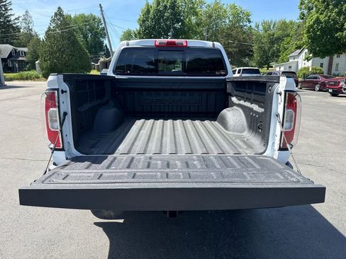 Used 2021 GMC Canyon Denali AWD/4WD image 15