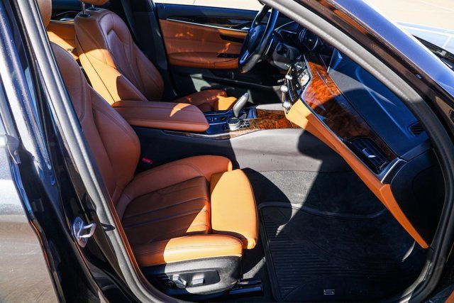 Used 2019 BMW 530i xDrive w/ Convenience Package AWD/4WD image 27