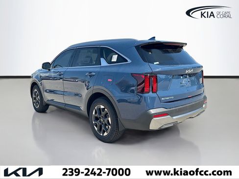 New 2026 Kia Sorento S w/ S Panoramic Sunroof Package image 3