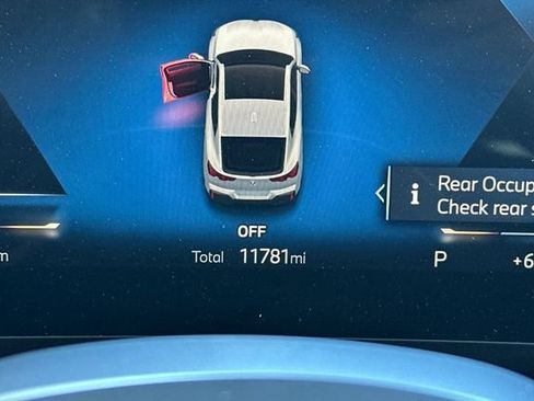 Used 2025 BMW X2 xDrive28i w/ M Sport Package AWD/4WD image 29