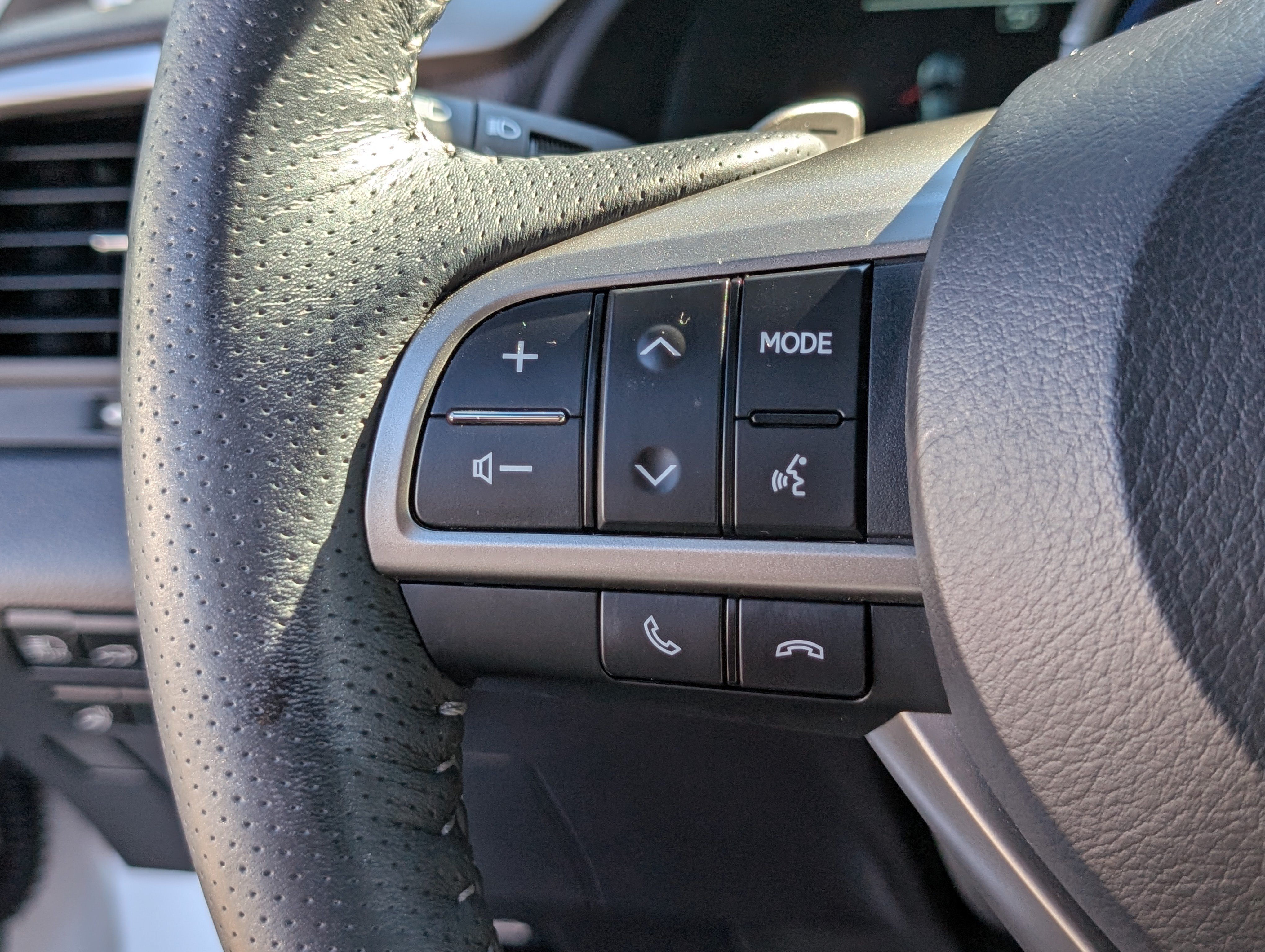 Used 2019 Lexus RX 450h F Sport AWD/4WD image 25