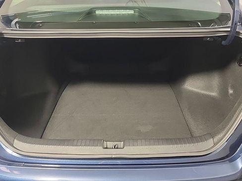 Certified 2025 Honda Accord SE image 9