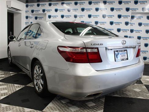 Used 2007 Lexus LS 460 RWD image 2