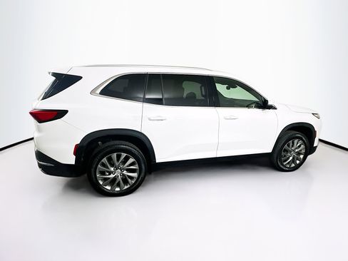 Used 2025 Buick Enclave Preferred image 10