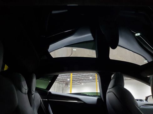 Used 2022 Tesla Model S AWD/4WD image 23