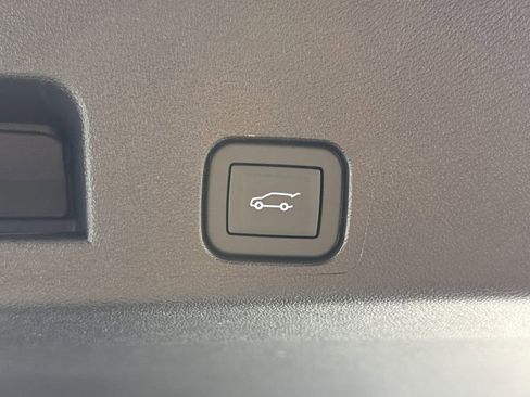 New 2026 Buick Enclave Sport Touring w/ Power Package image 18