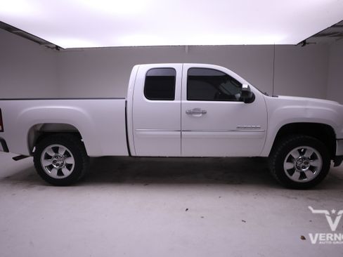 Used 2009 GMC Sierra 1500 SLE w/ Regional Value Package image 5