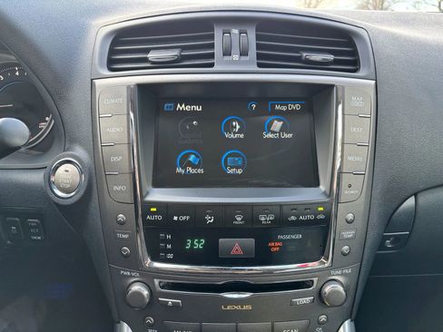 Used 2009 Lexus IS 350 image 18