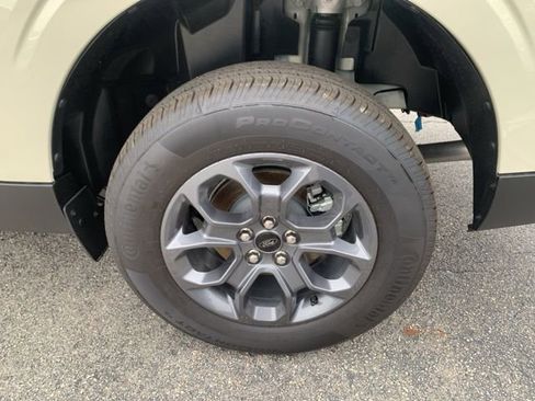 New 2025 Ford Maverick XLT w/ XLT Luxury Package image 29