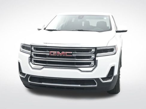 Used 2023 GMC Acadia SLE image 2