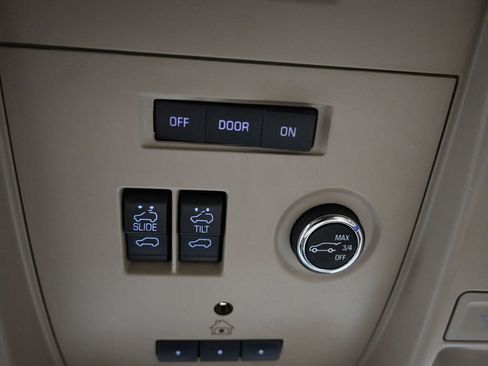 Used 2016 GMC Yukon Denali w/ Open Road Package image 17