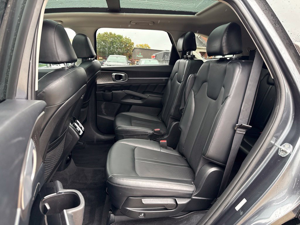 Used 2021 Kia Sorento SX AWD/4WD image 46