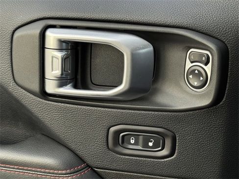 Used 2019 Jeep Wrangler Unlimited Rubicon image 25