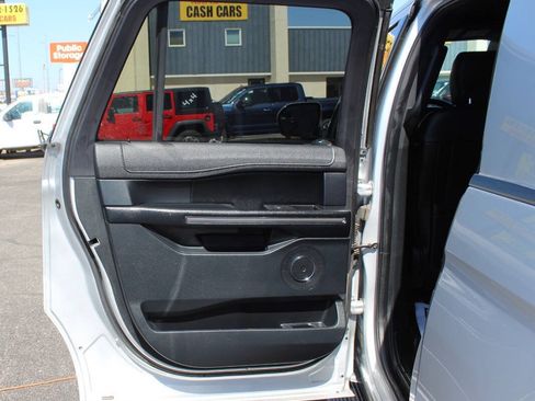 Used 2019 Ford Expedition Max XLT w/ Equipment Group 201A AWD/4WD image 19