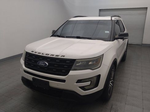 Used 2017 Ford Explorer Sport w/ Equipment Group 401A image 15
