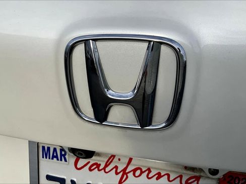 Used 2017 Honda Pilot EX image 30