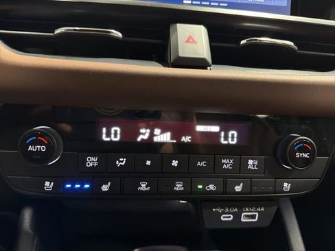 Used 2026 Subaru Outback Touring XT AWD/4WD image 22