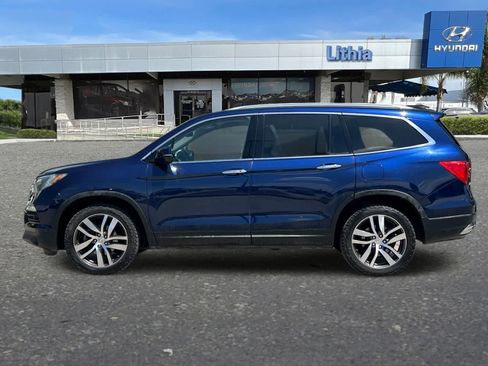 Used 2017 Honda Pilot Elite image 6