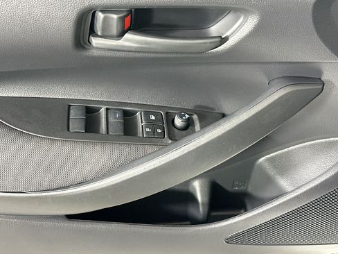 Used 2022 Toyota Corolla LE w/ LE Convenience Package FWD image 14