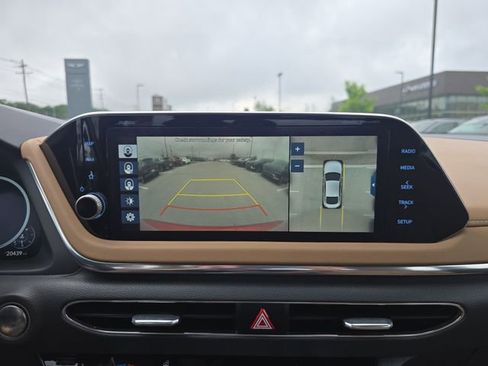 Used 2020 Hyundai Sonata Limited FWD image 17