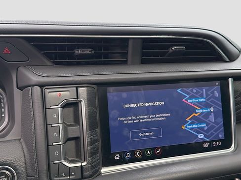 Used 2021 GMC Yukon Denali w/ Denali Premium Package RWD image 16