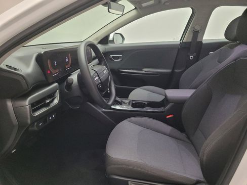 Used 2025 Kia K4 FWD image 17