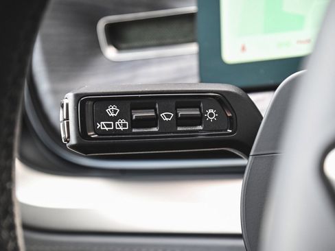 Used 2022 Rivian R1S Launch Edition image 23