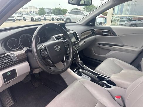 Used 2016 Honda Accord EX-L image 11