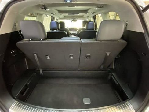 Used 2024 Kia Telluride SX w/ Towing Package image 32