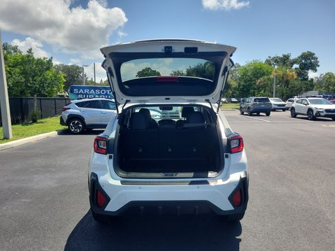 Used 2024 Subaru Crosstrek 2.5i Limited AWD/4WD image 10