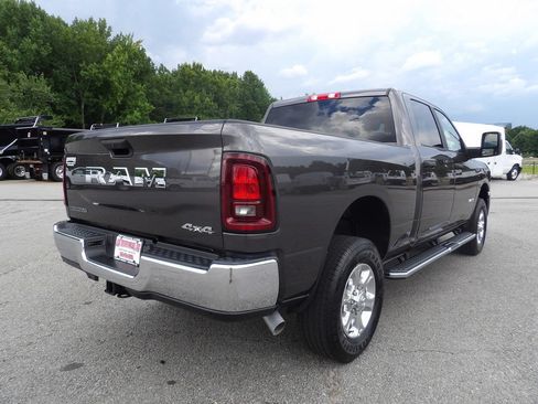 Used 2026 RAM 2500 Big Horn AWD/4WD image 7