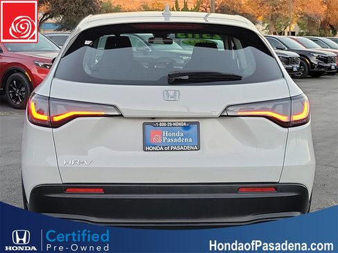 Certified 2023 Honda HR-V LX image 3