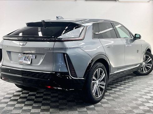 Used 2024 Cadillac Lyriq Luxury RWD image 12
