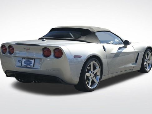 Used 2005 Chevrolet Corvette Convertible w/ Preferred Equipment Group image 33