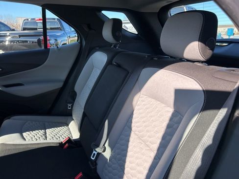 Used 2020 Chevrolet Equinox LS image 37