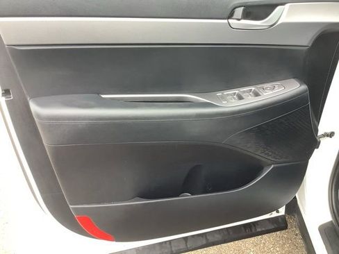 Used 2022 Hyundai Palisade SEL w/ Convenience Package image 9