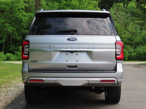 Used 2023 Ford Expedition Platinum AWD/4WD image 8