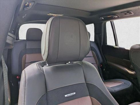 Certified 2025 Mercedes-Benz GLS 63 AMG 4MATIC image 15