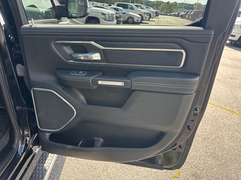 Used 2023 RAM 1500 Laramie AWD/4WD image 20