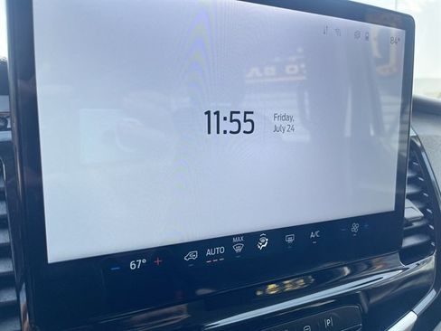 Used 2024 Ford Transit 350 XLT RWD image 32