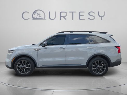 Used 2023 Kia Sorento SX Prestige AWD/4WD image 2