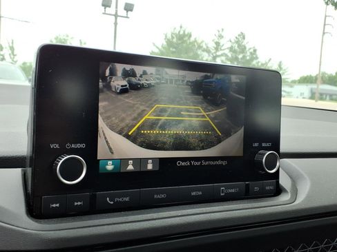 Used 2023 Honda Accord LX image 14