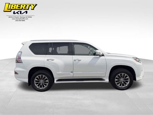 Used 2019 Lexus GX 460 Luxury AWD/4WD image 8